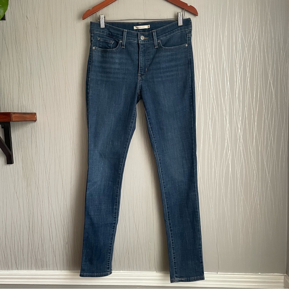 Levi’s 311 Shaping Skinny Jeans Women’s Size 29 Blue Denim Mid Rise Stretch